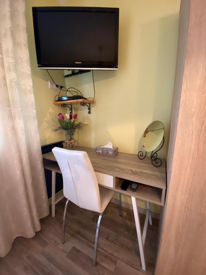 Eszter Apartman Eger Eksteriør billede