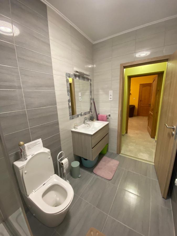 Eszter Apartman Eger Eksteriør billede
