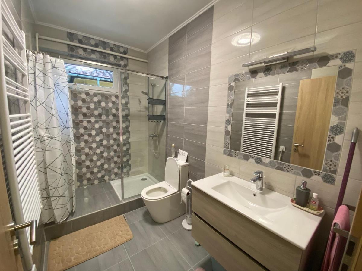 Eszter Apartman Eger Eksteriør billede